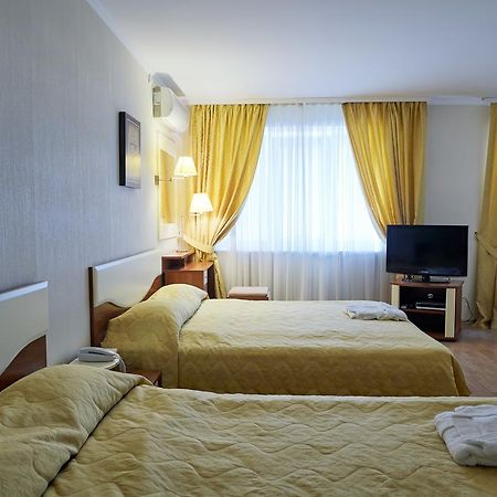 Hotel Nadezhda Dnipro Luaran gambar