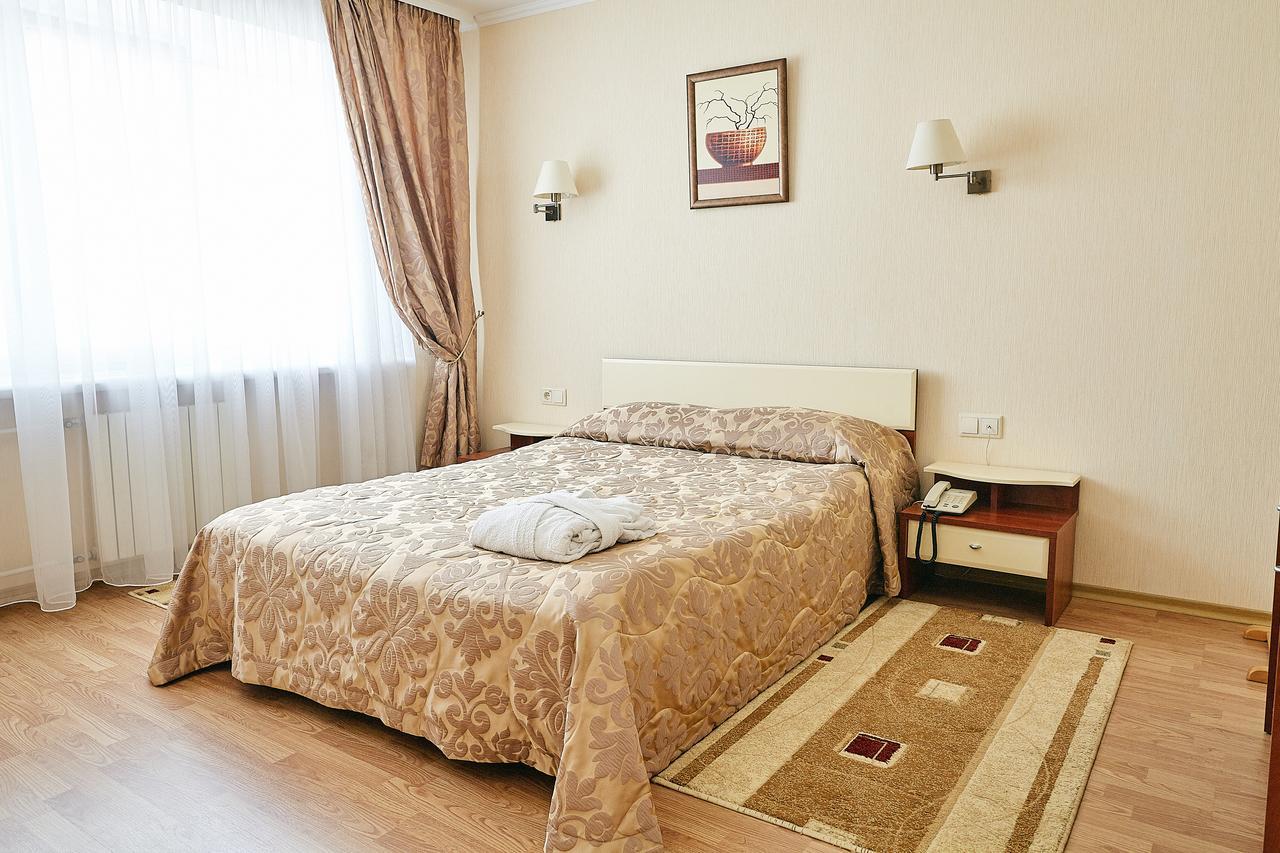 Hotel Nadezhda Dnipro Luaran gambar